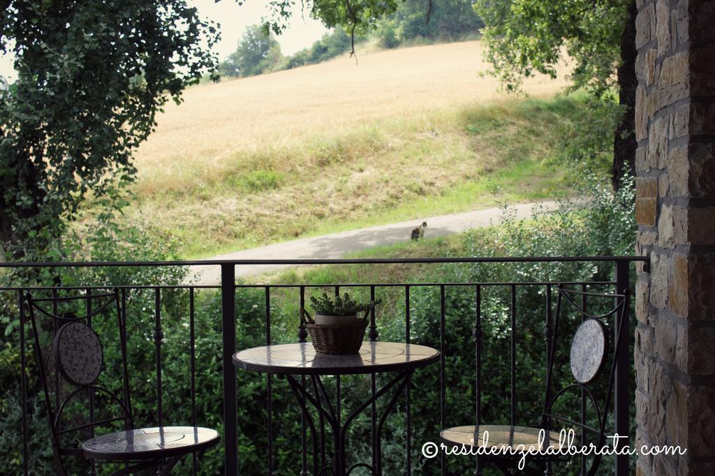 Residenze L'Alberata Guest House Collazzone Exterior photo