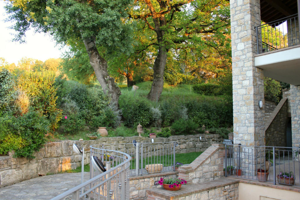 Residenze L'Alberata Guest House Collazzone Exterior photo